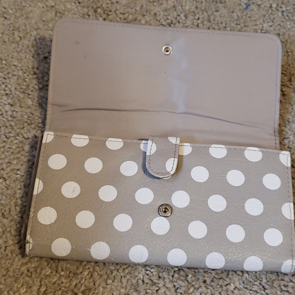 Wallet - Picture 2 of 5